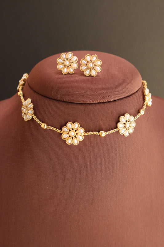 Simple & Elegant Necklace (Available in 3 colours)