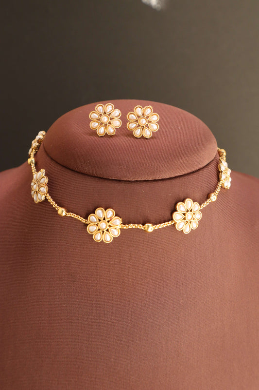 Simple & Elegant Necklace (Available in 3 colours)