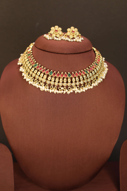 Simple Radiance kundan Necklace