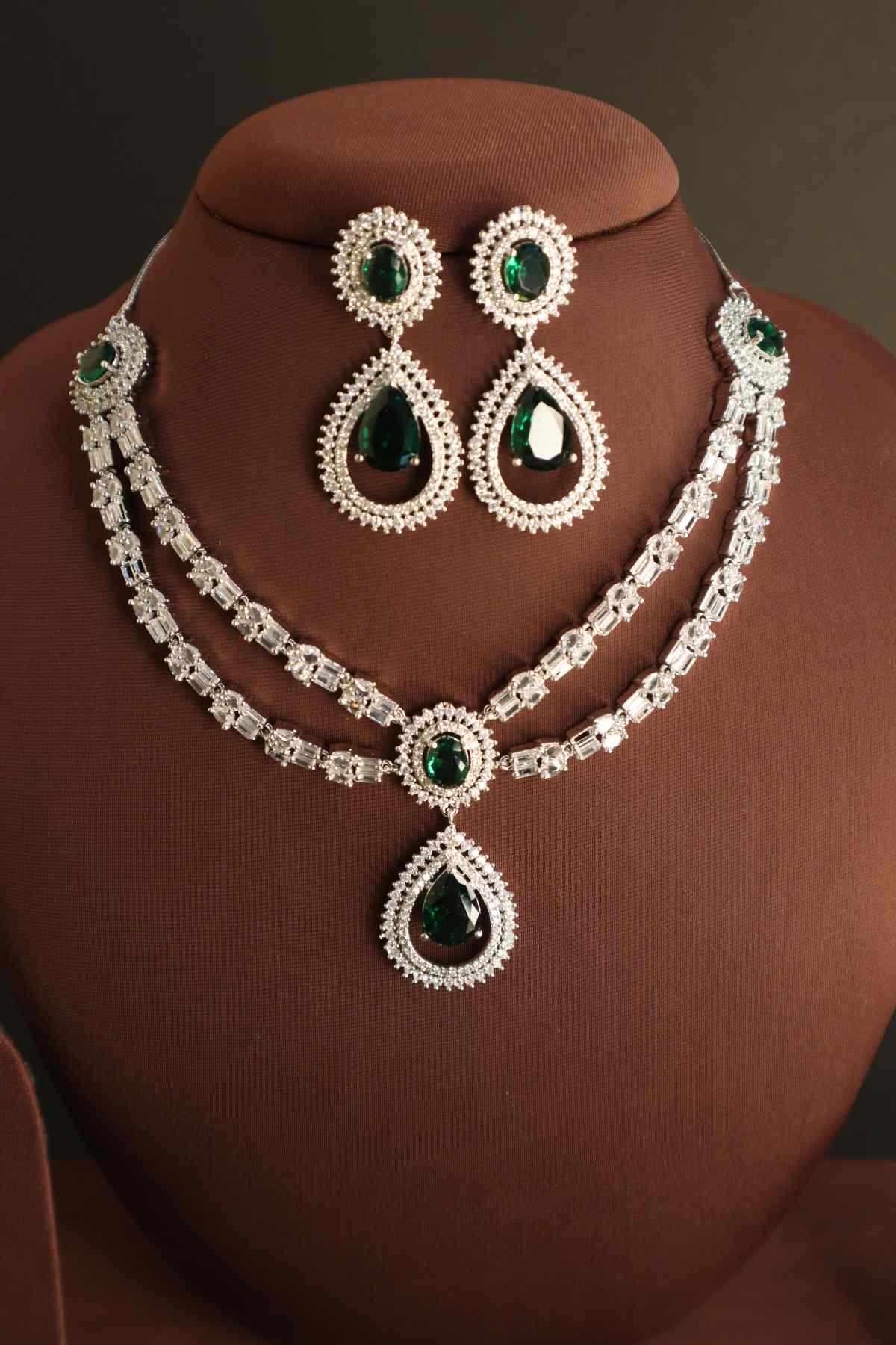 Beautiful Two Layer AD/Victorian Necklace-red (Available in Two colours)