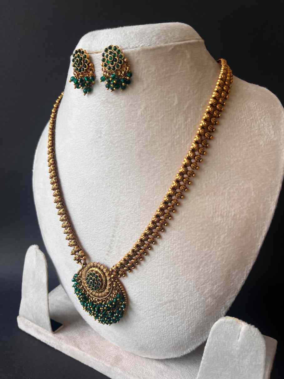 Beautiful Traditional Temple Haaram With Green pearl