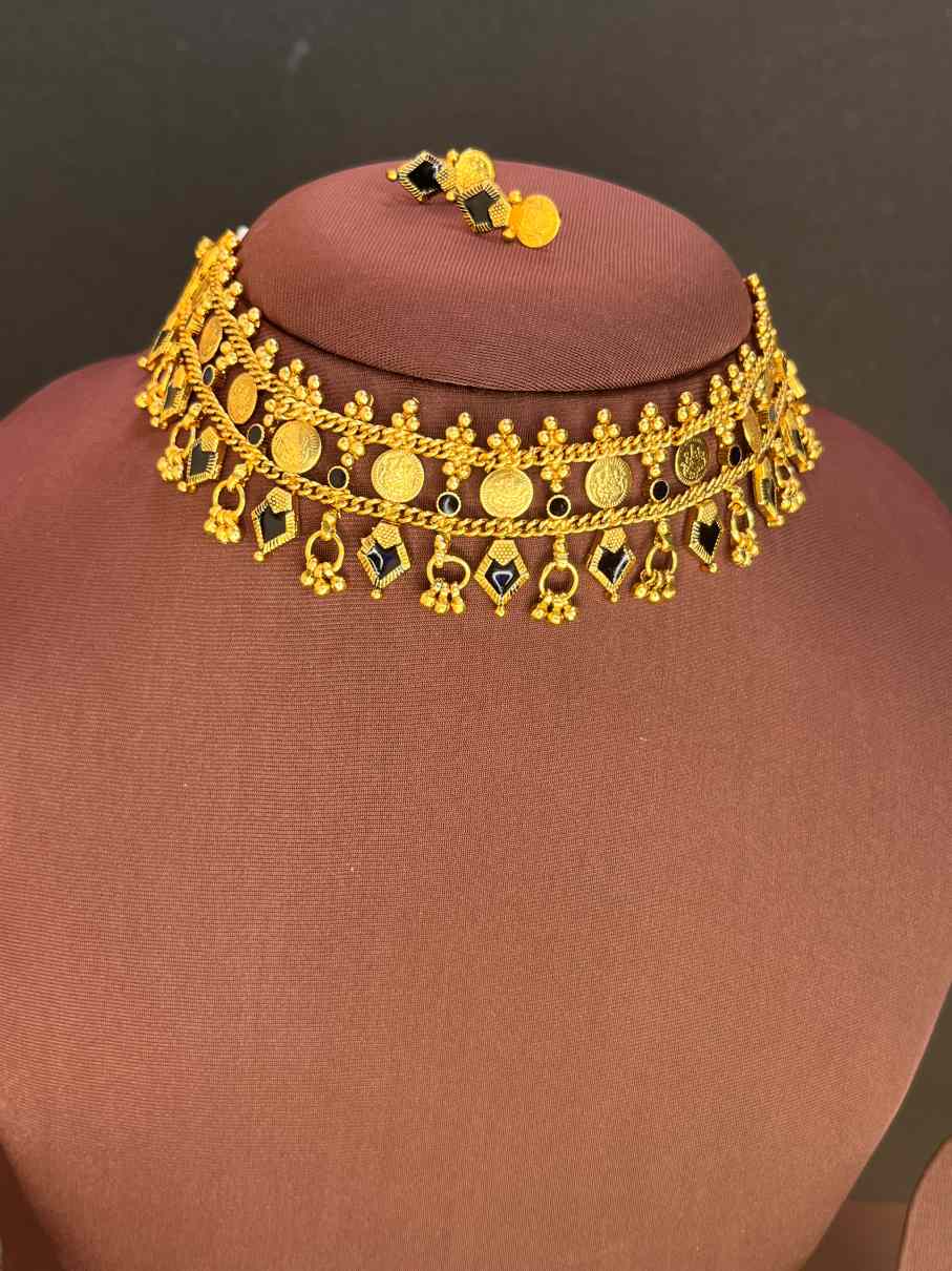 palakka coin new/Grand Lakshmi Coin Necklace Pendant Green Beads Drops