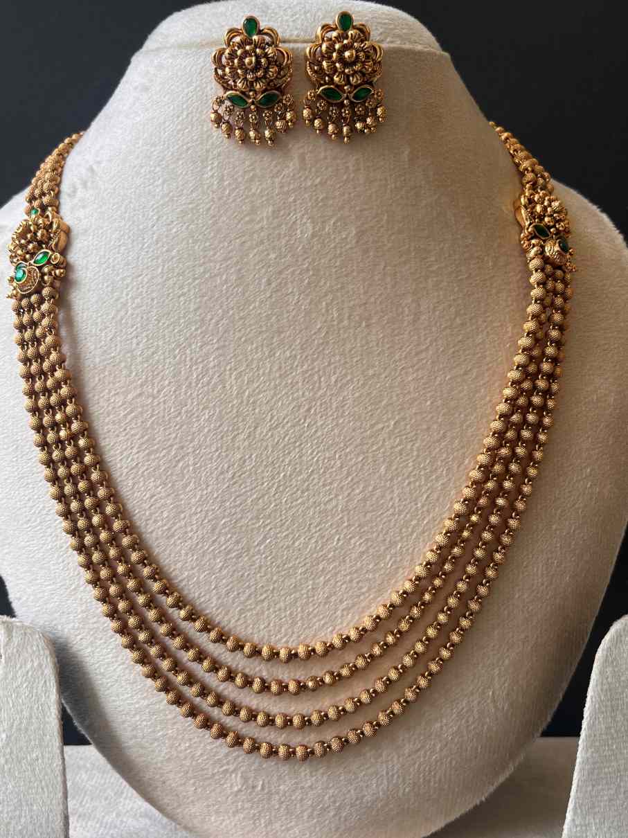 Beautiful Antique Kemp Floral  Haaram with gold Beads(available in red colour also)