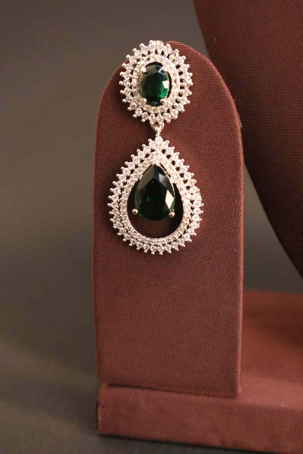 Beautiful Two Layer AD/Victorian Necklace-red (Available in Two colours)