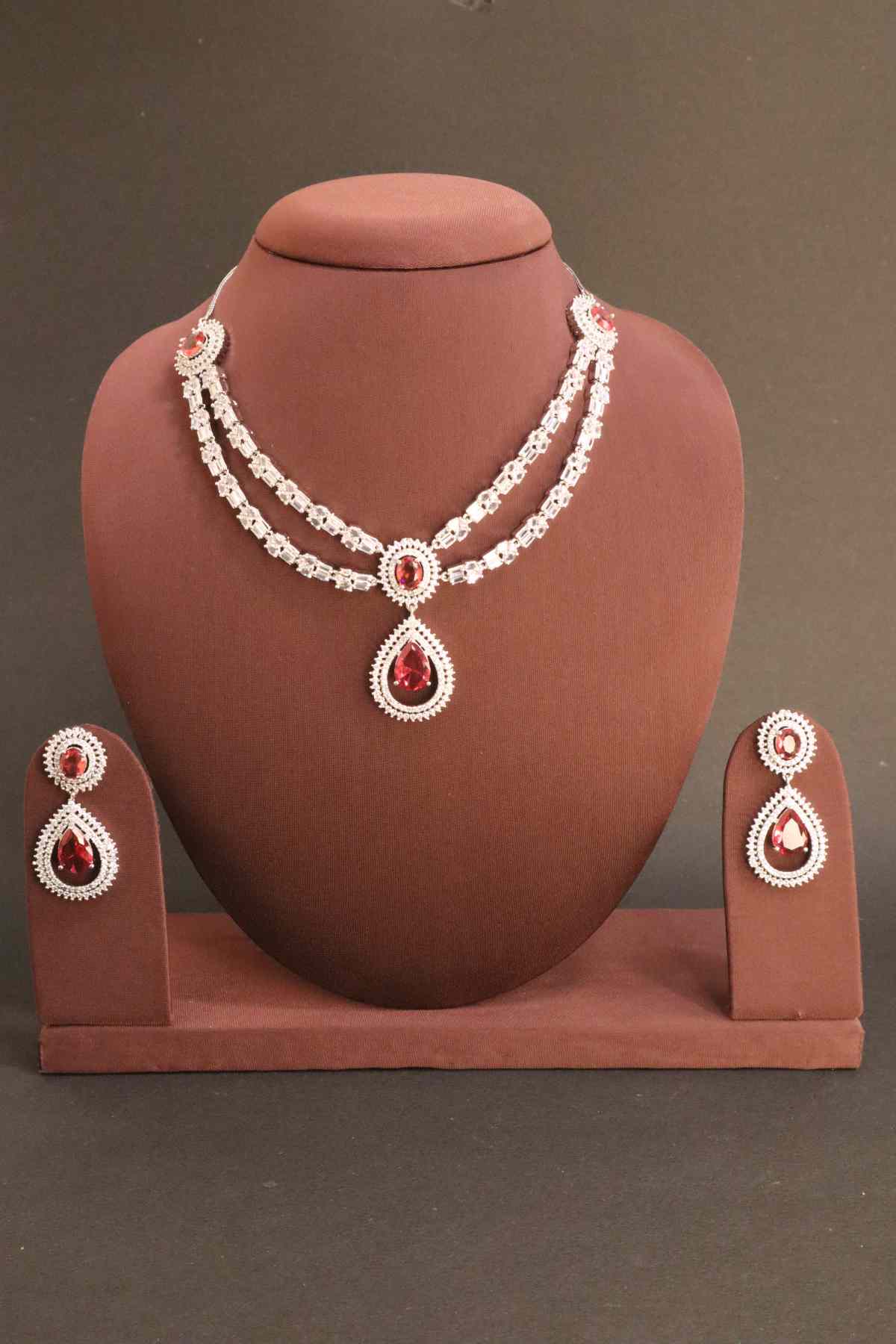 Beautiful Two Layer AD/Victorian Necklace-red (Available in Two colours)